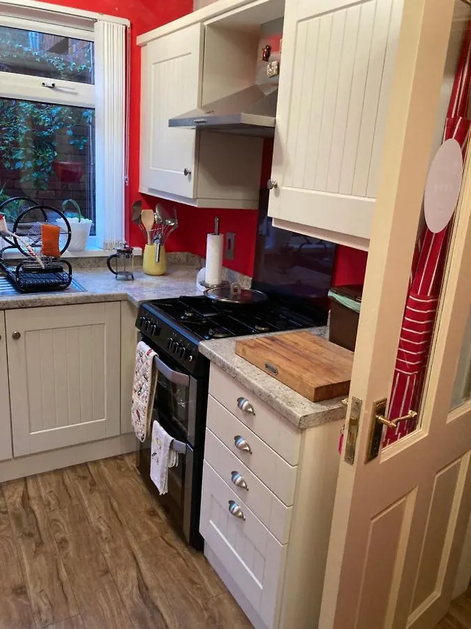 Mountroyal Victorian Studio Self Catering Apartment 3 Μπέλφαστ