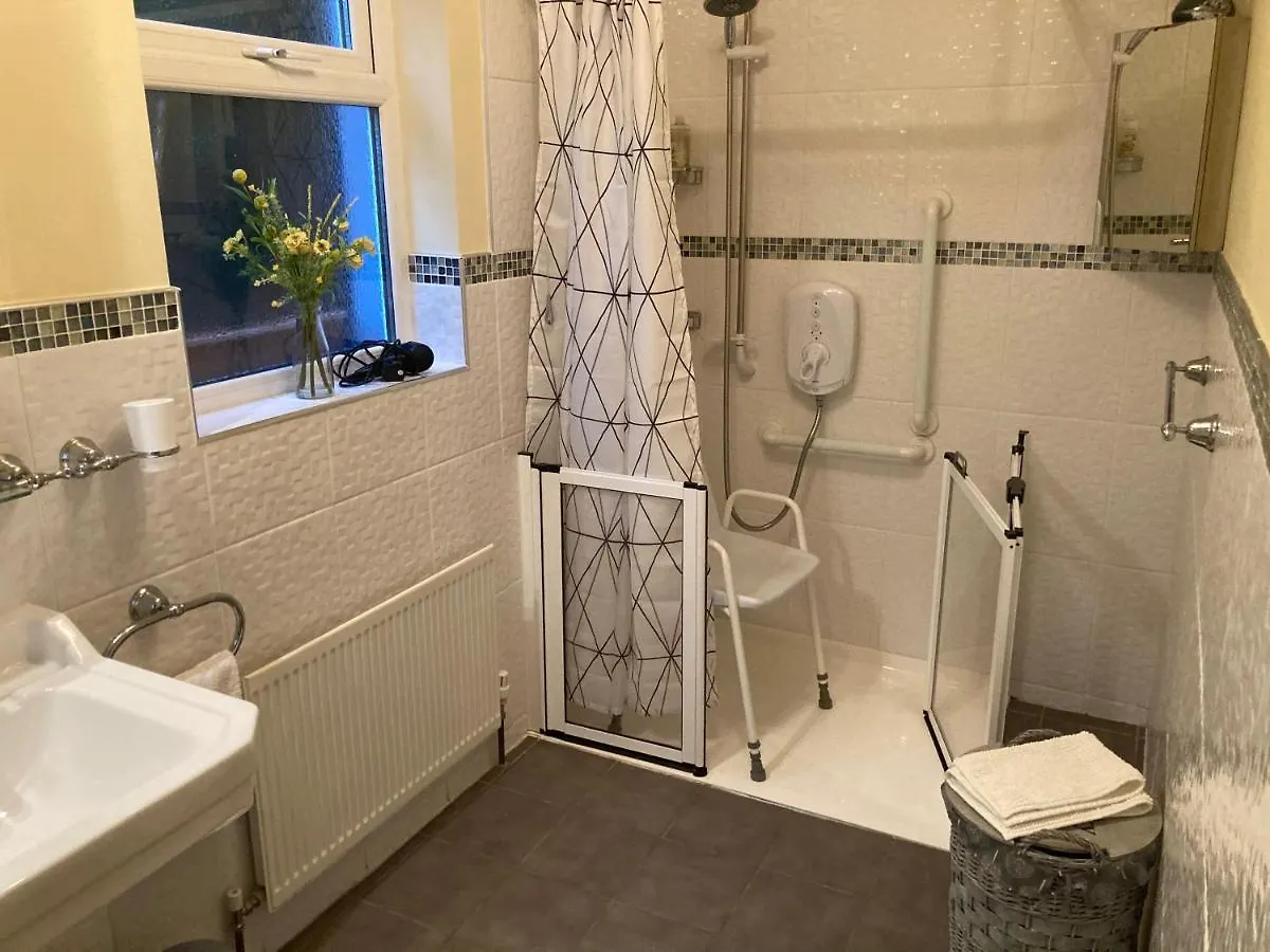Mountroyal Victorian Studio Self Catering Apartment 3 Belfast